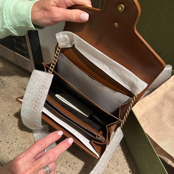 NWT Women's Gucci Small Bag with Gold Chain (camel, tan color) - Picture 5 of 6